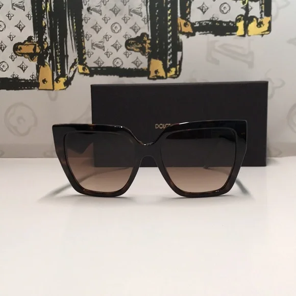 New Authentic Dolce & Gabbana DG4438 4536 Havana Square Sunglasses